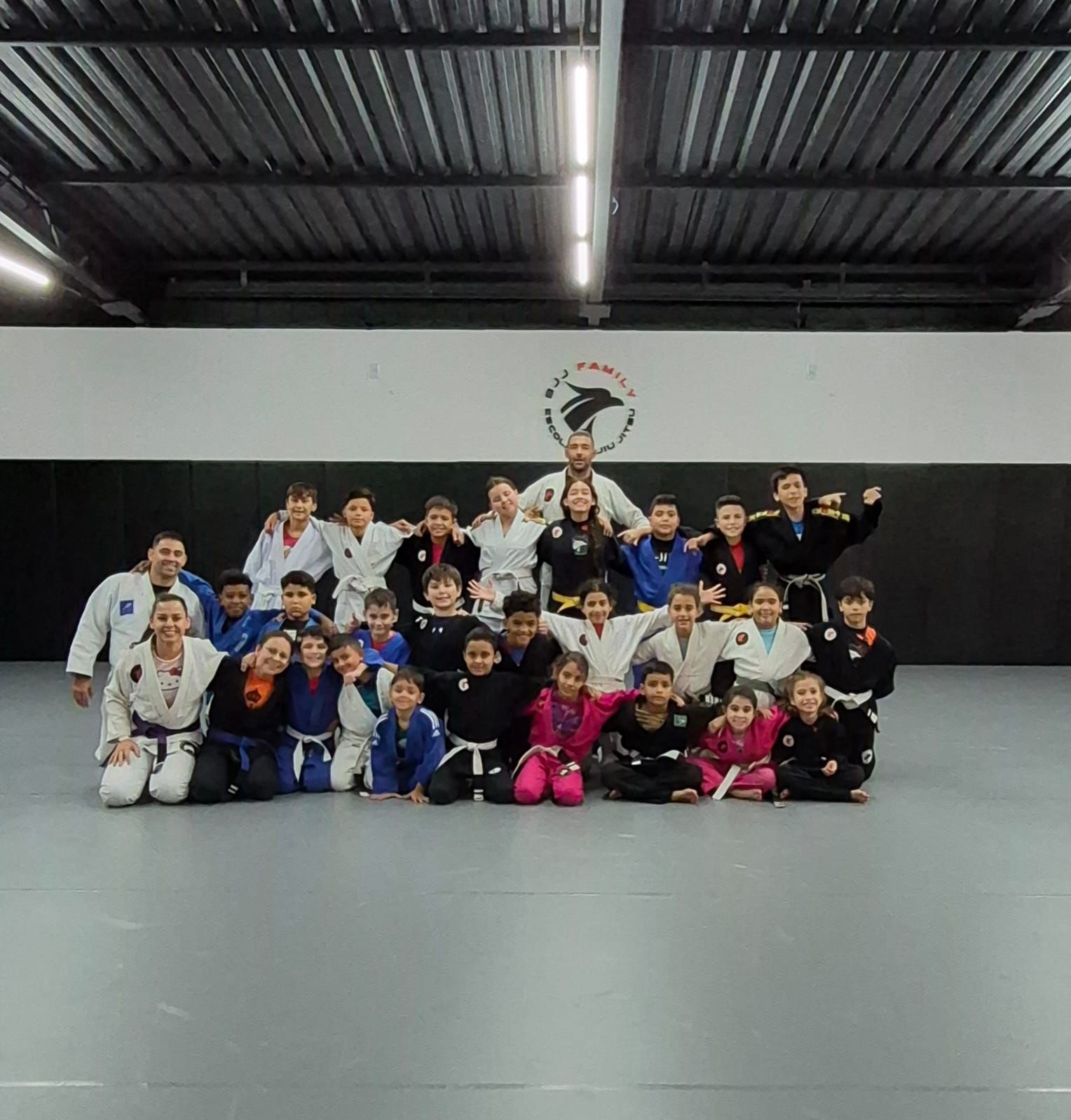 Treino Kids BJJ Family Putim